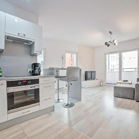 Homely Place Centrum - Stary Rynek - Parking Апартаменты Познань