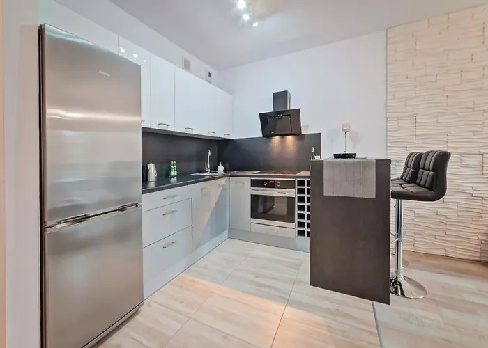 Homely Place Centrum - Stary Rynek - Parking Апартаменты *